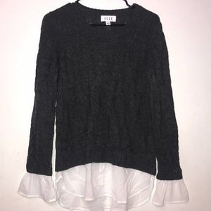 Elle gray and white knit sweater size M